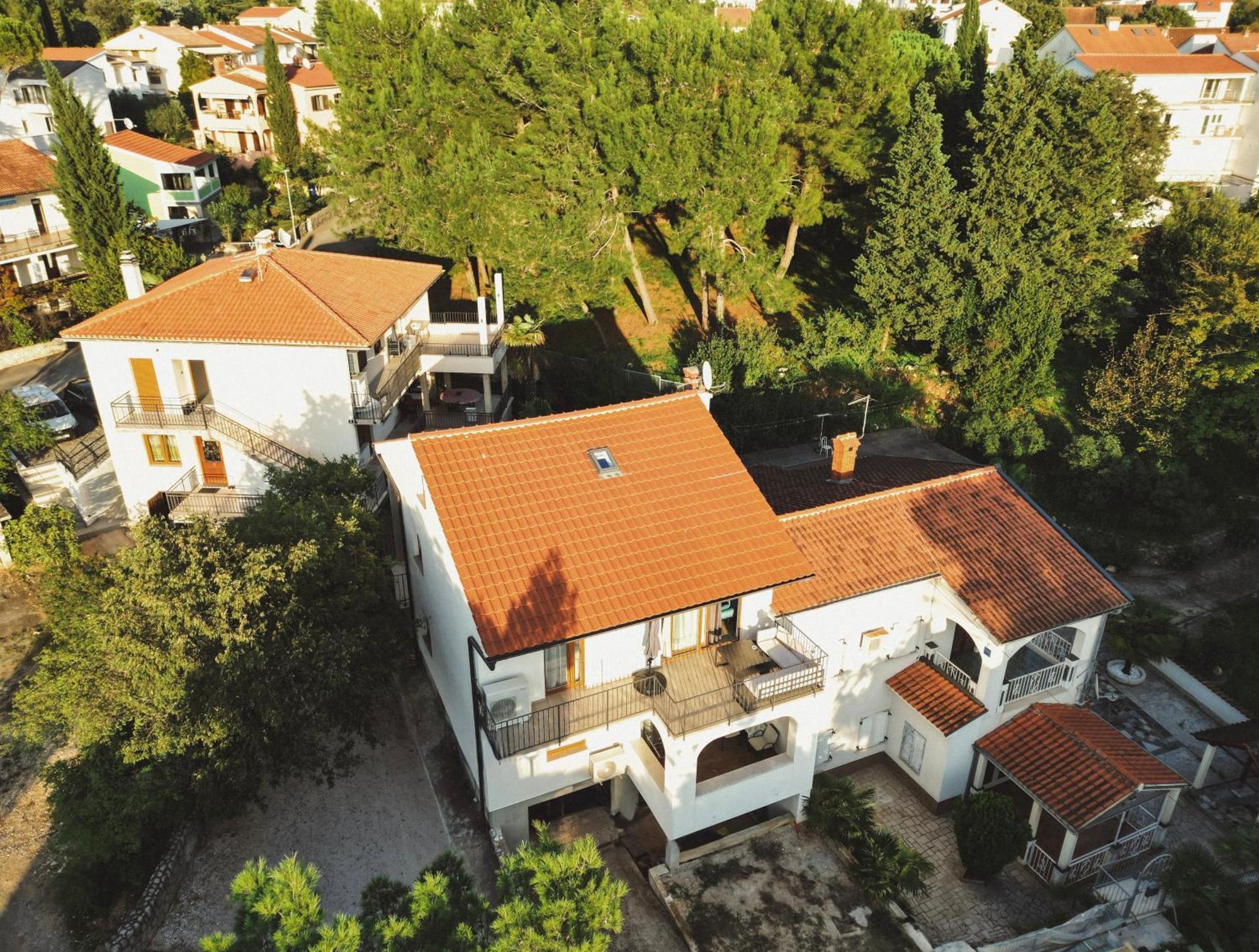 Adorable Holiday Apartment Malinska Exterior foto